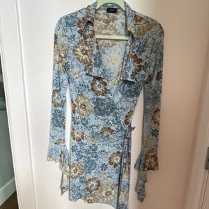 AURA Blue Floral Wrap Dress S Collared Ruffle Lightweight Long Sleeve Tie